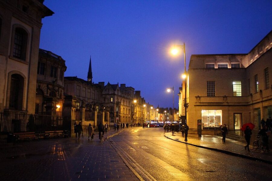 Oxford Official Ghost Tour - From famous landmarks to Oxford’s darker corners