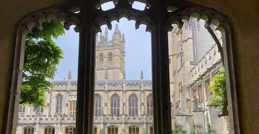 Oxford: Private City Tour & University Historical Highlights - Inside a typical Oxford college