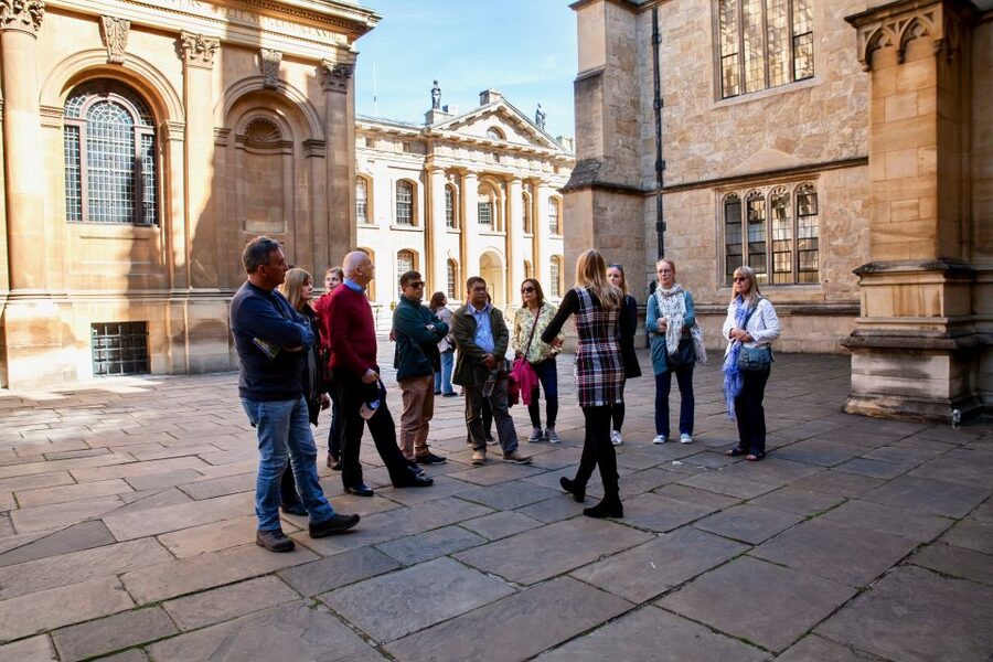 Oxford: Private Walking Tour with University Alumni Guide - The Bridge of Sighs and Radcliffe Camera