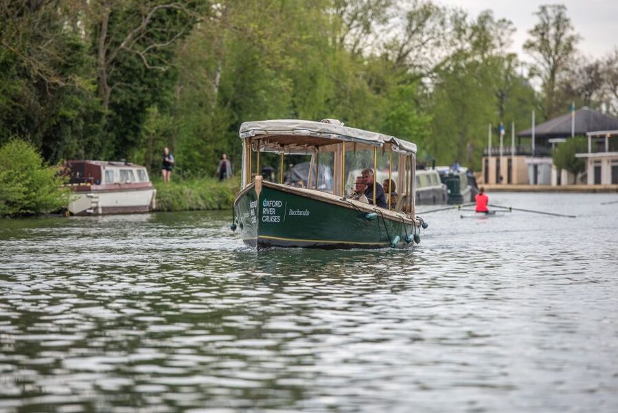 Oxford: River Cruise and 6-Course Tasting at The Folly - Champagne and the best time to cruise