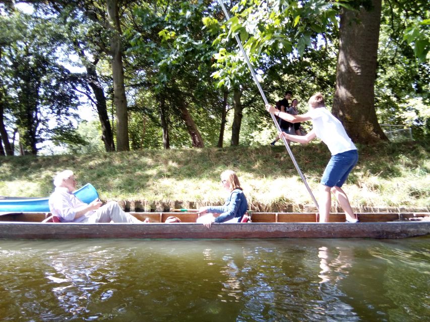 Oxford: River Cruise and Walking Tour to Iffley Village - Return by boat or continue on foot