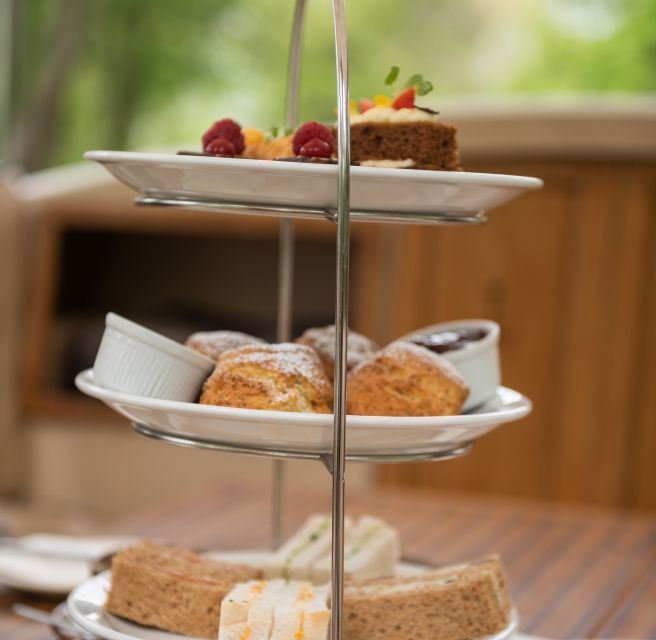 Oxford: Sightseeing River Cruise with Afternoon Tea - Five things to know before you book
