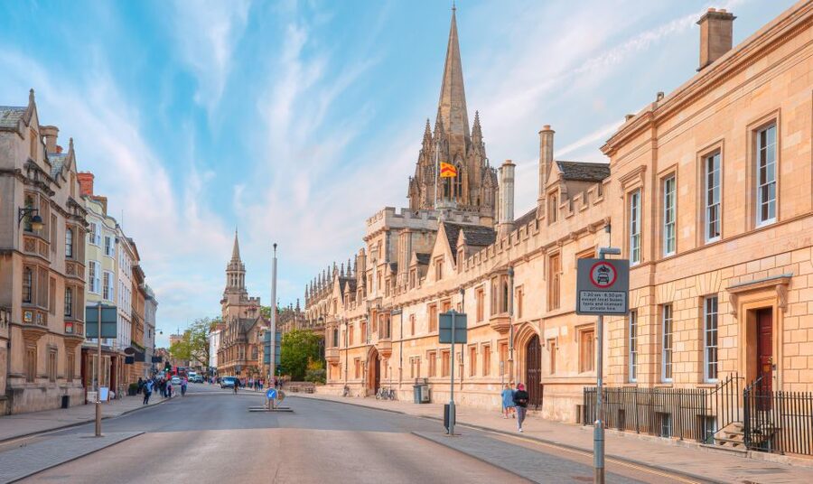 Oxford Top 10 City Highlights - Turl Street, the Covered Market, and Broad Street