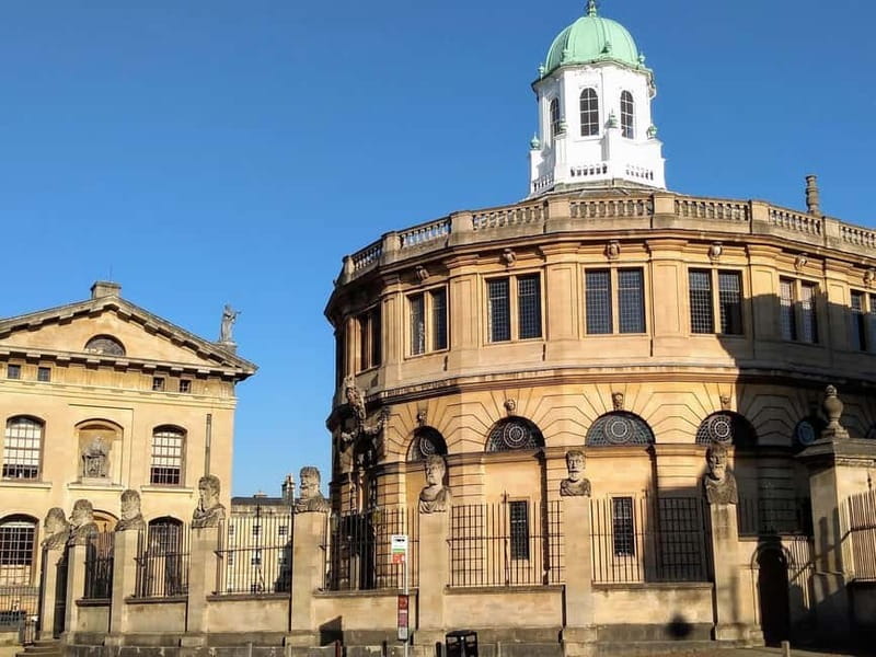Oxford: Town & Gown Walking Tour - Why this short Oxford walk works well