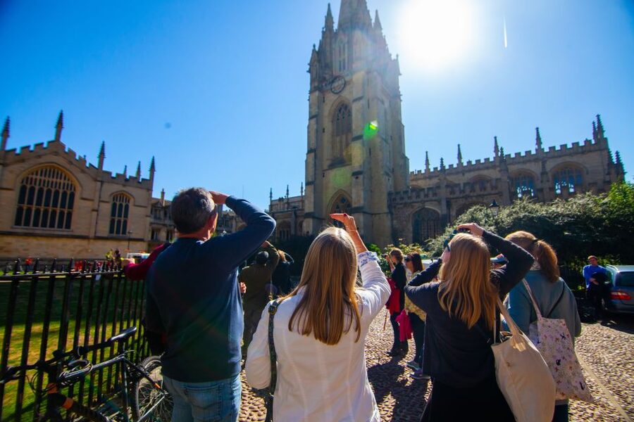 Oxford: University and City Walking Tour with Alumni Guide - Is $40 Fair for This Oxford Tour?