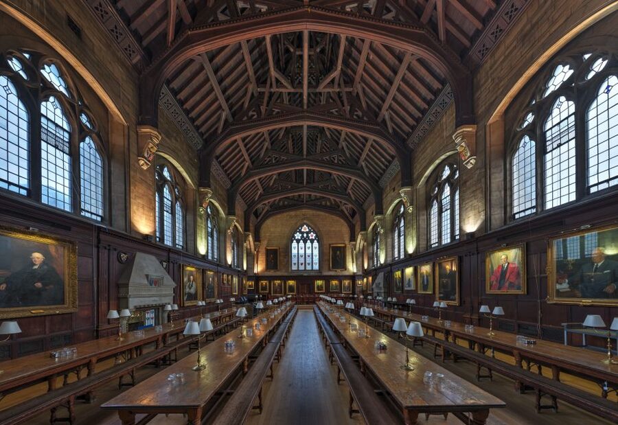 Oxford: University and City Walking Tour with Alumni Guide - What the Two Hours Feel Like