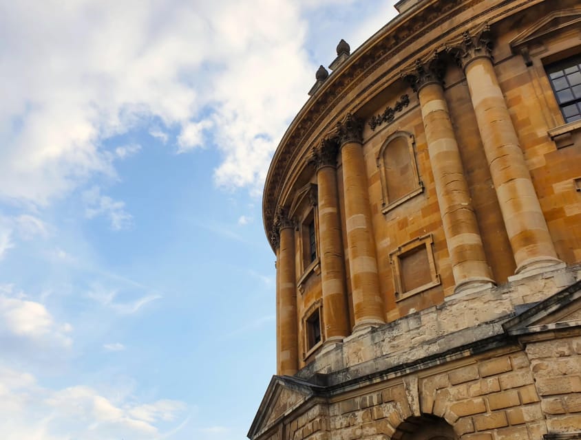 Oxford: University & City Walking Tour with Recent Graduate - The Sheldonian Theatre and Oxford ceremony