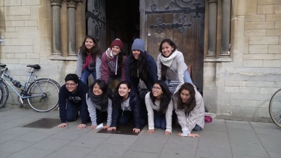 Oxford University: Guided Small Group Walking Tour - Oxford in a small group, not a marching crowd