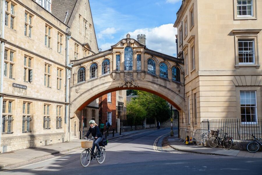 Oxford: University Walking Tour with Christ Church Visit - Oriel, Merton, All Souls, and the Bridge of Sighs