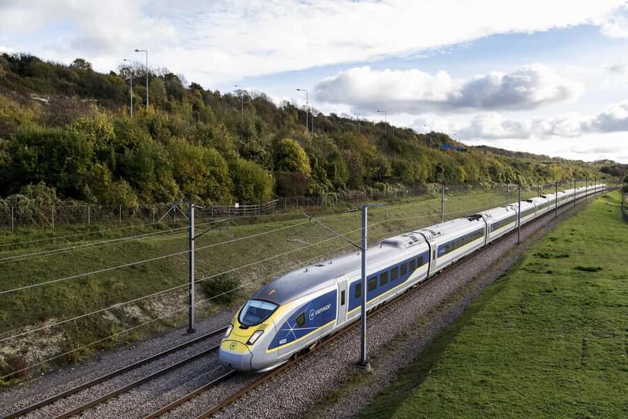 Paris Day Trip with Eurostar and Hop-On Hop-Off Bus - The return train and the long finish