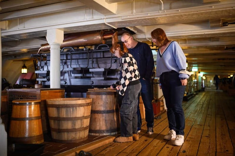 Portsmouth: HMS Victory Admission Ticket - Boarding the ship and finding your bearings