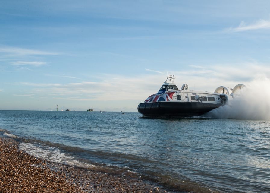 Portsmouth: Hovercraft Flight to the Isle of Wight - Staff, comfort, and the small details