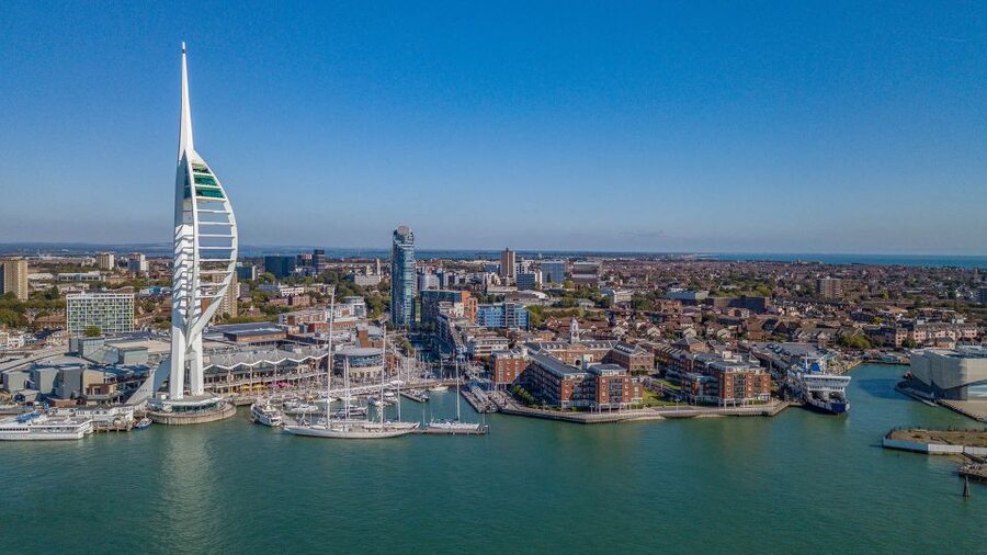 Portsmouth: Spinnaker Tower Ticket - The Clouds, cafe, and afternoon tea option