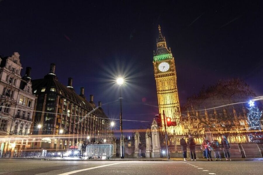 Private Custom Tour with a Local Guide London - Guides who add stories and practical advice