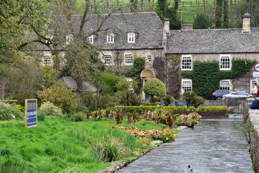 Private Day In The Cotswolds Tour. - Shilton and the pleasure of a short walk