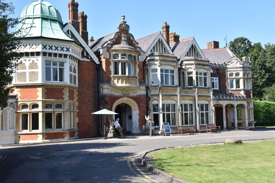 Private Day Tour to Bletchley Park. - Key points to know before booking