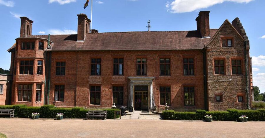 Private Day Tour to Chartwell, Home of Sir Winston Churchill - Who should book this seven-hour day