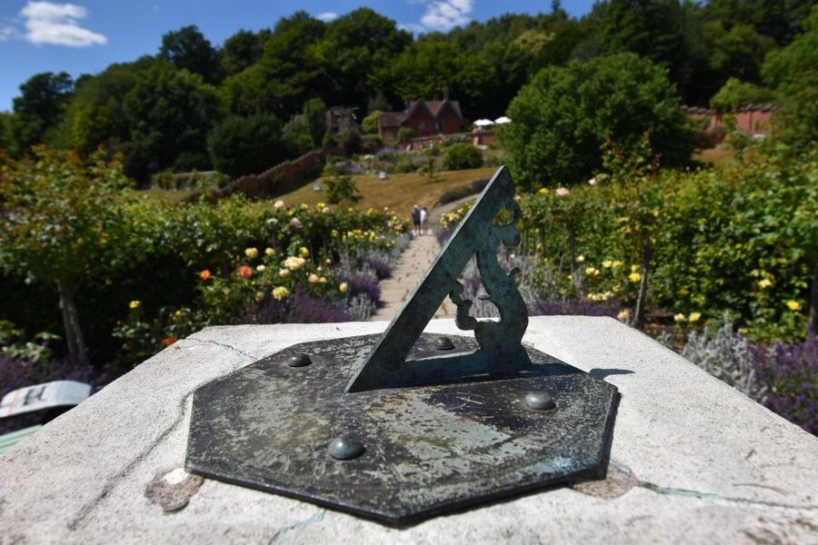 Private Day Tour to Chartwell, Home of Sir Winston Churchill - The one-hour ride from Westminster