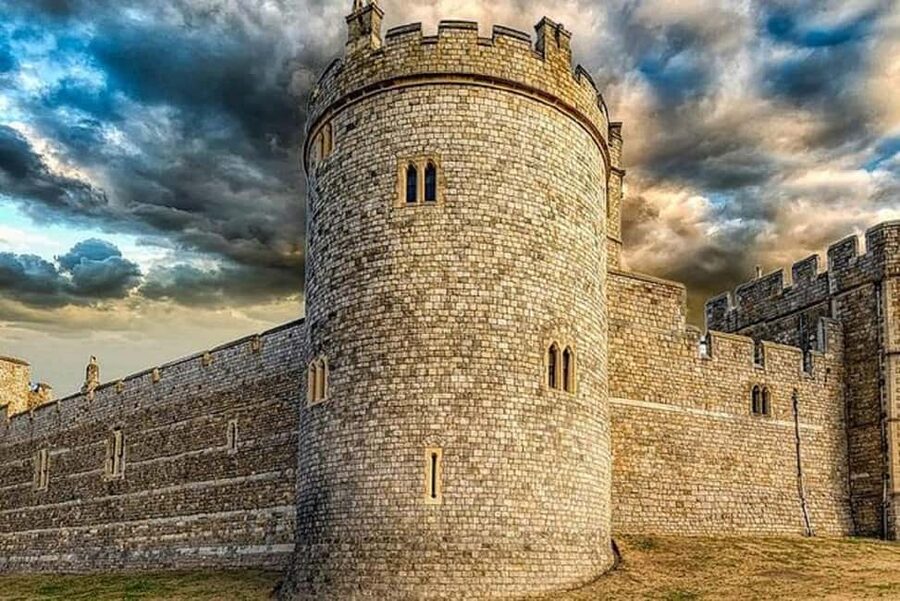 Private Driver guided tour Stonehenge Windsor castle & Bath. - Key points to know before booking