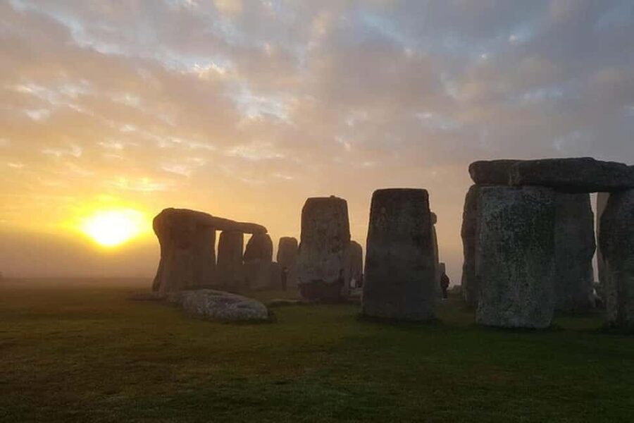 Private Driver guided tour Stonehenge Windsor castle & Bath. - Booking and cancellation details