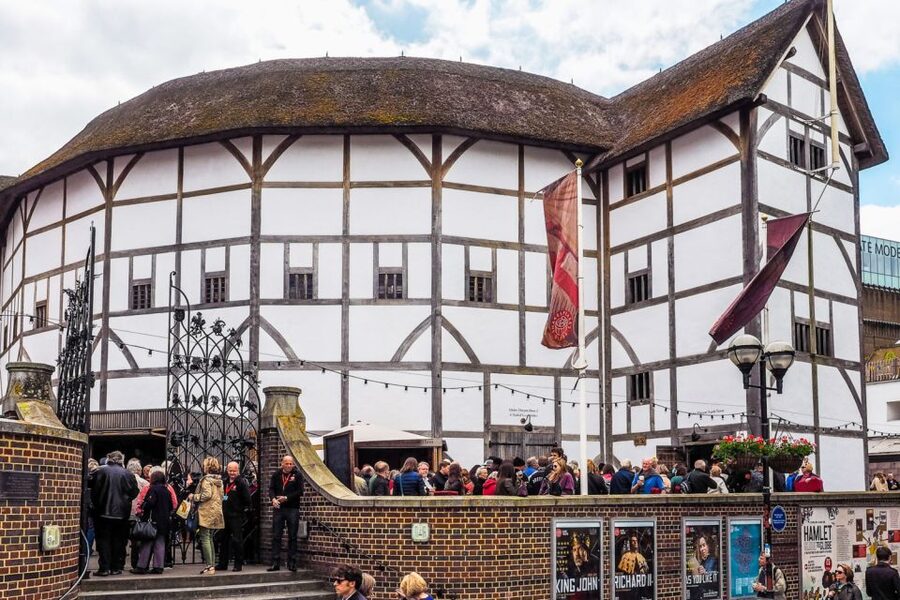 Private Full Day Tour – Fast Track Tower of London and Lunch - London Bridge, St Magnus, and the city’s changing skyline