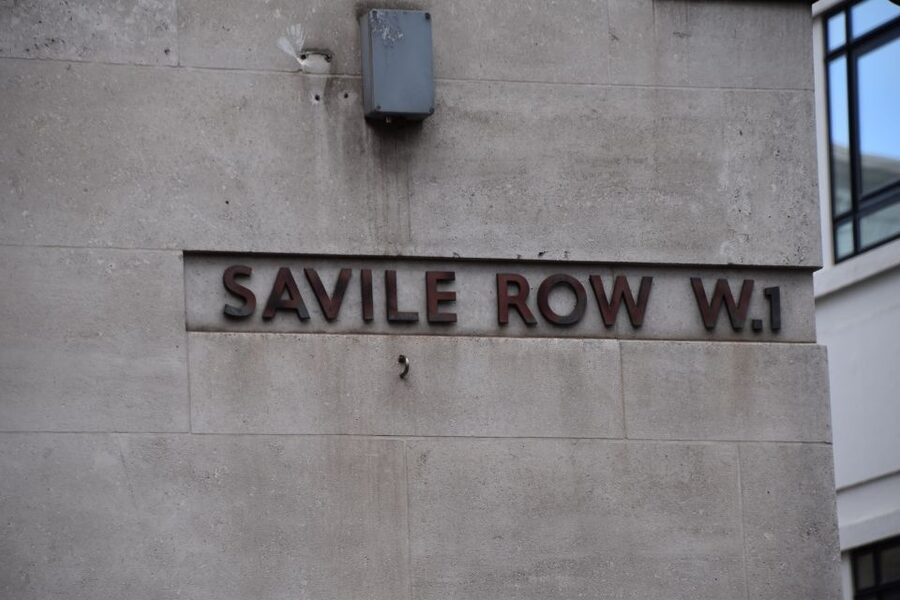 Private London Spy Walking Tour - Starting at Somerset House and crossing Waterloo Bridge