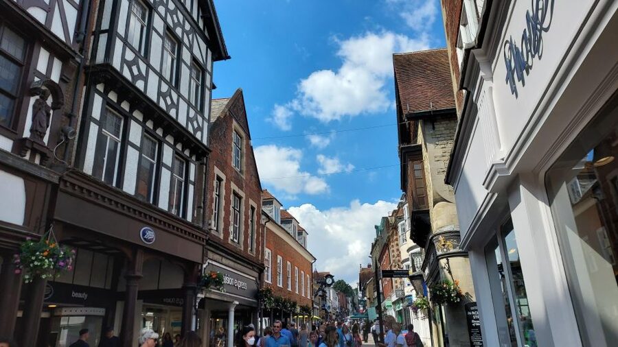 Private Winchester Walking Tour - Why Winchester makes such a good walking-tour city
