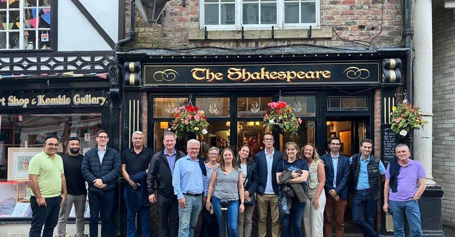 Pub and History Tour Durham City - Durham Crown Court and the darker side of the city