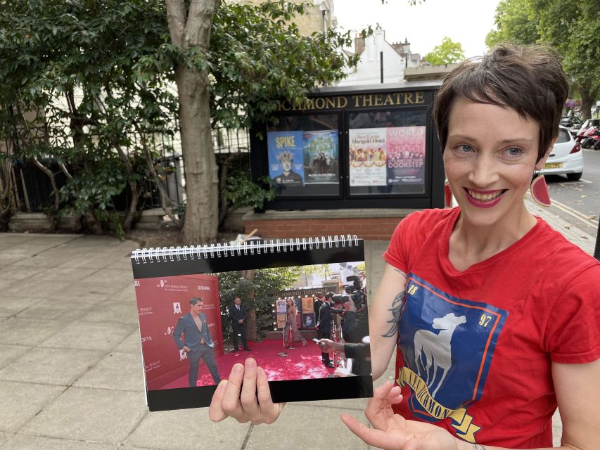 Richmond: Ted Lasso Guided Walking Tour - Starting at Richmond Station with a fan guide