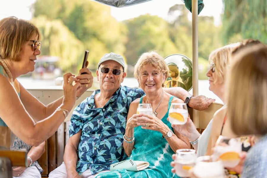 River Avon Gin Tasting Cruise - Who should book this experience