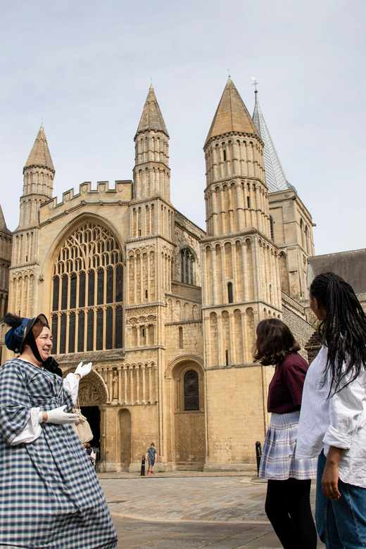 Rochester, Kent: Costumed Guided Tour - Baker’s Walk, Satis House, and the Dickens connection