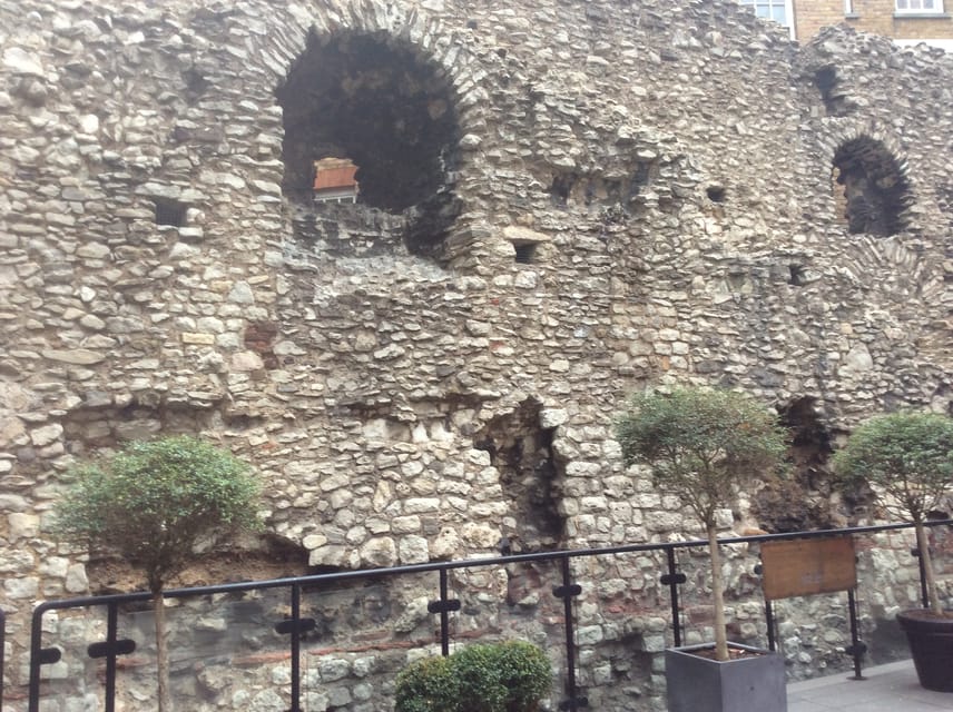 Roman London Walking Tour - The London Stone and a vanished civic center