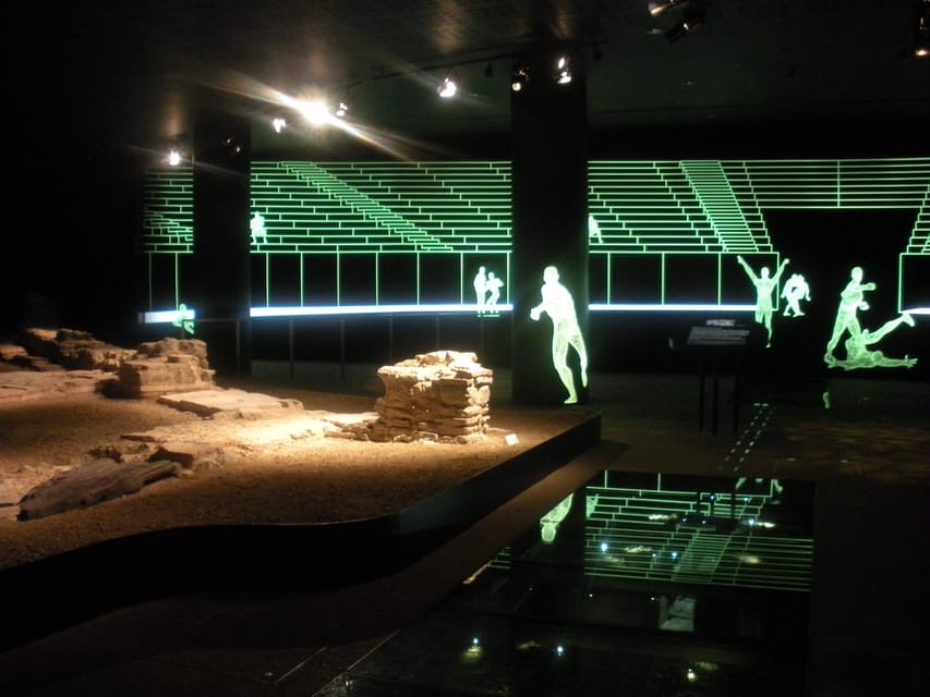 Roman London Walking Tour - The amphitheater beneath today’s city