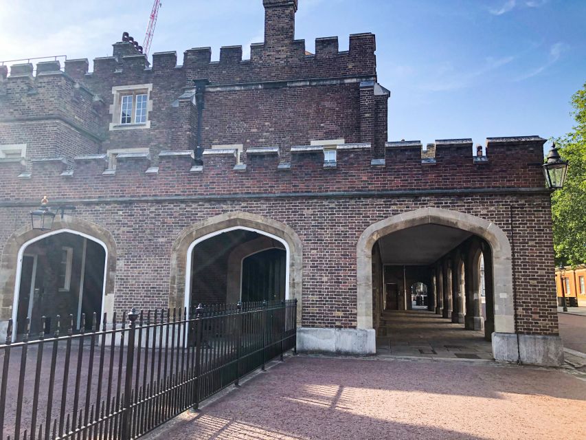 Royal London: from Tudors & Stuarts to Windsors Walking Tour - Westminster Abbey and the coronation procession