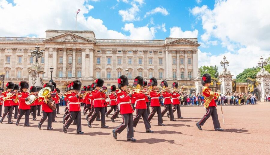 Royal London Tour incl Buckingham Palace & Changing of Guard - What $140.09 really gets you