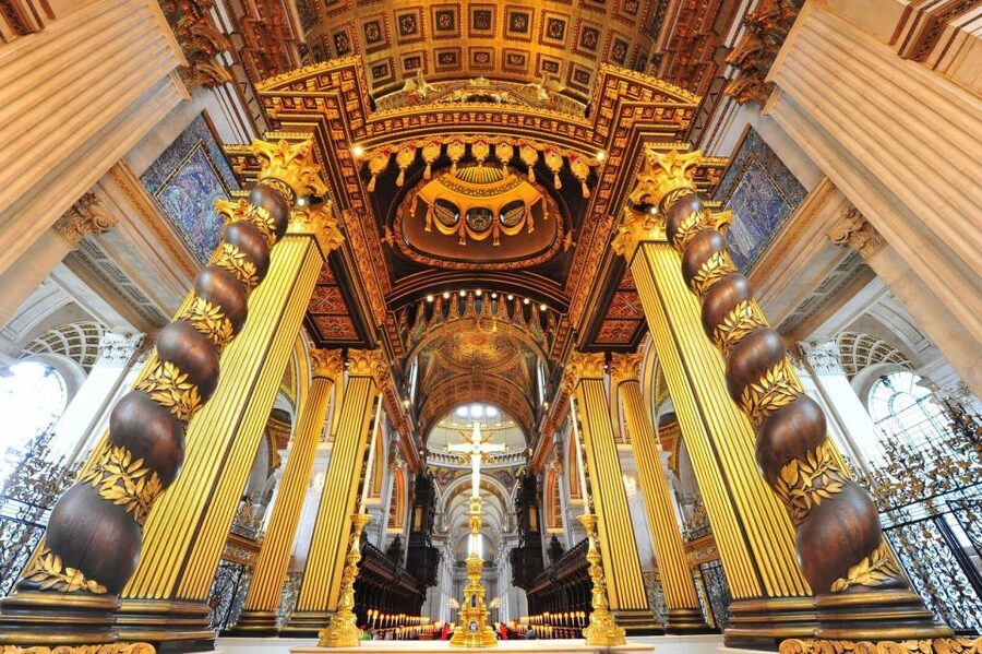 Royal London Tour incl Buckingham Palace & Changing of Guard - Who will enjoy this eight-hour tour