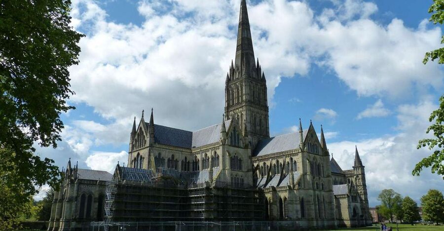 Salisbury Private Guided Walking Tour - Views toward Salisbury railway station and the cathedral