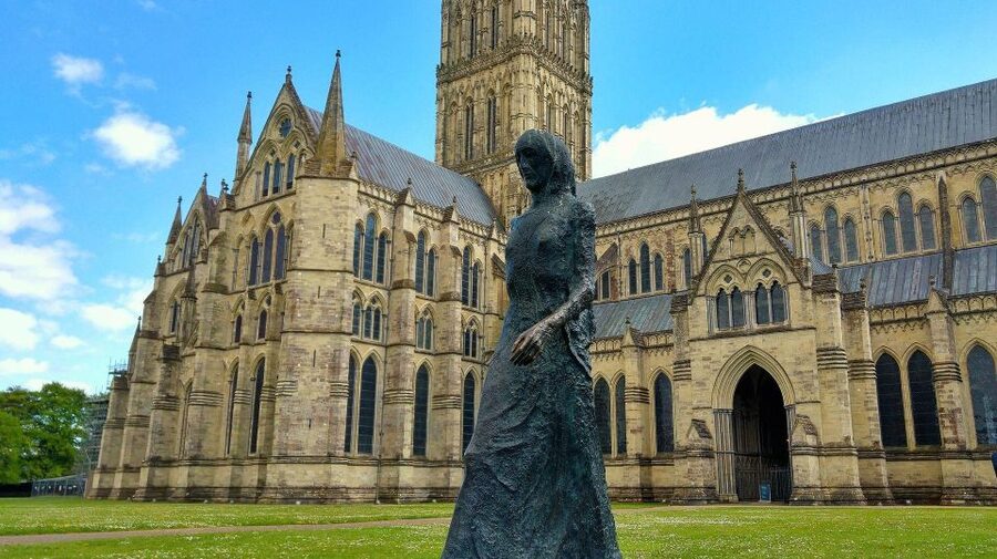 Salisbury Private Guided Walking Tour - Market Square and the Guildhall’s civic setting
