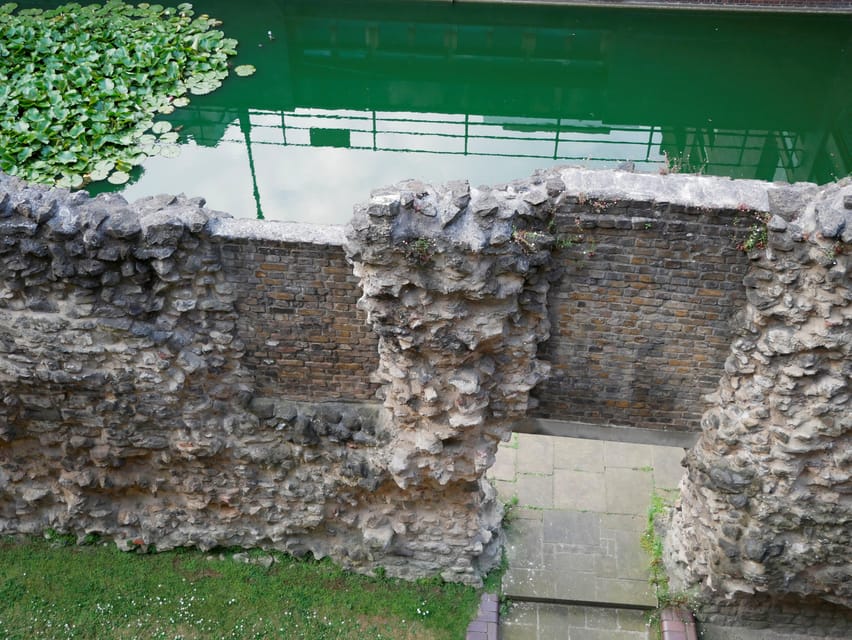 Shakespeare's London: Walking Tour - Finishing at Shakespeare’s Globe on the Southbank