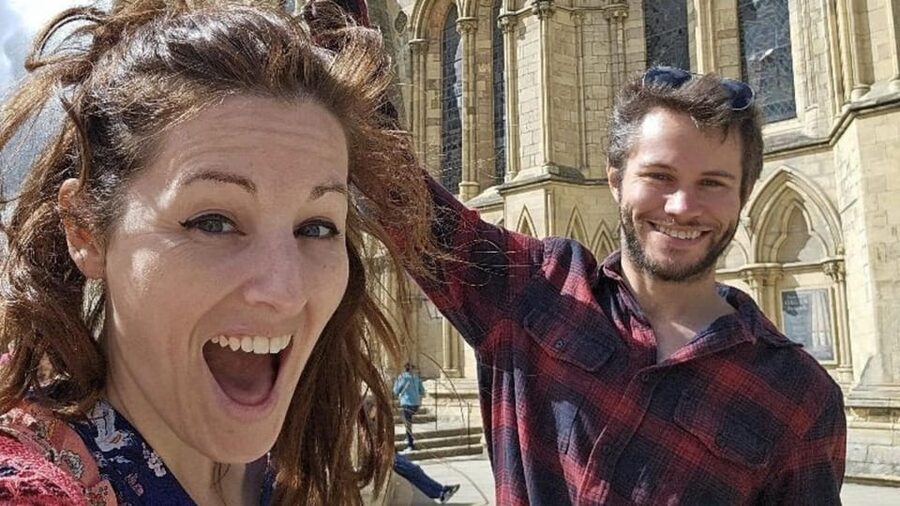 Sheffield: City Walking Tour and Exploration Game - Who should book the Sheffield quest?