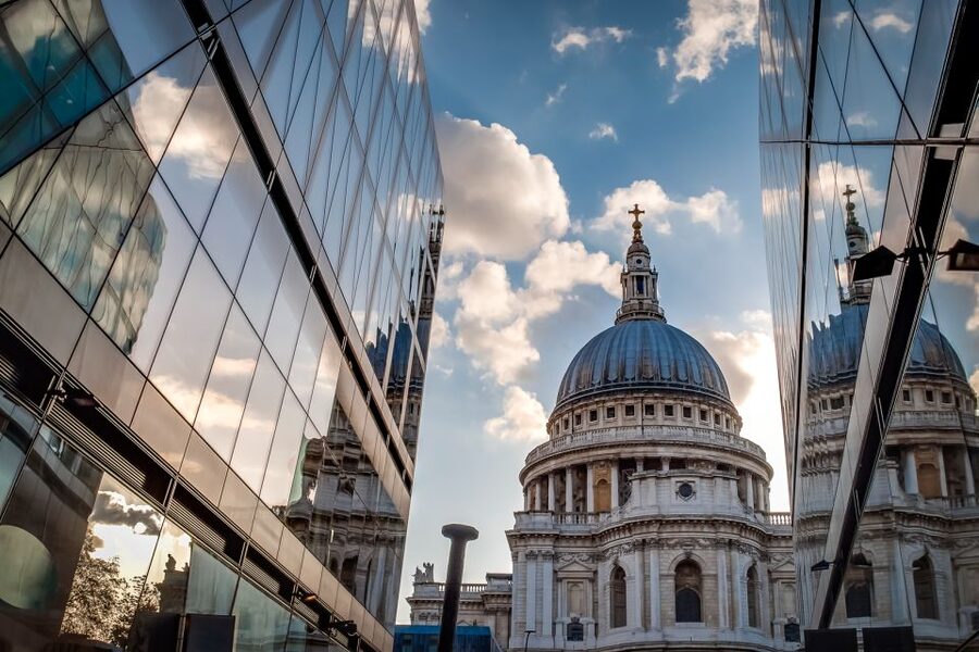 Skip-the-Line St Paul’s Cathedral Private Tour in London - Climbing the 528 steps to London’s skyline