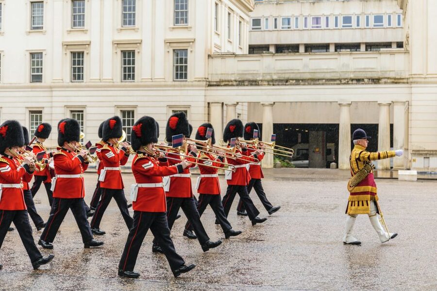 Skip the line Westminster Abbey & Guard Change Ceremonies - Starting beside Parliament Square