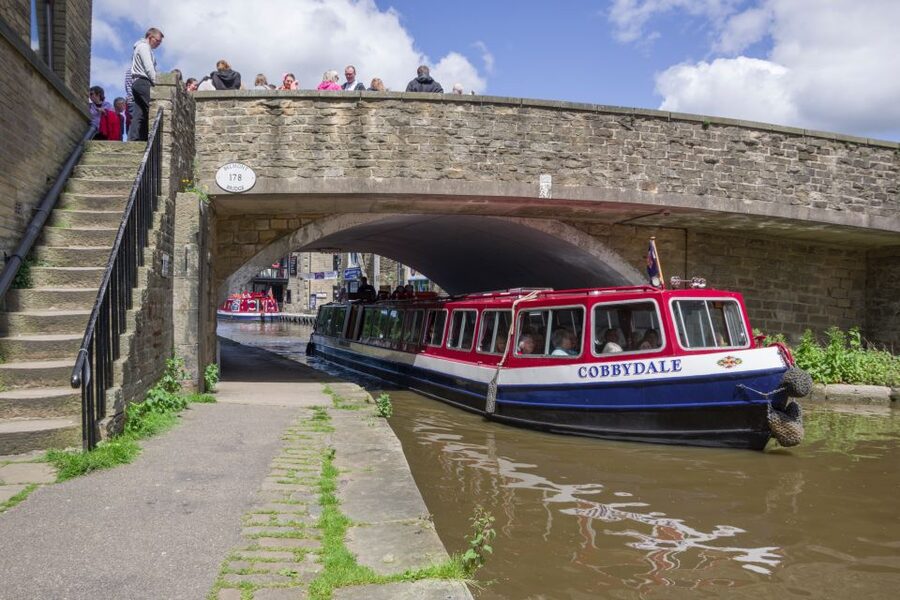 Skipton: 1-Hour Canal Cruise - Who will enjoy this cruise most?