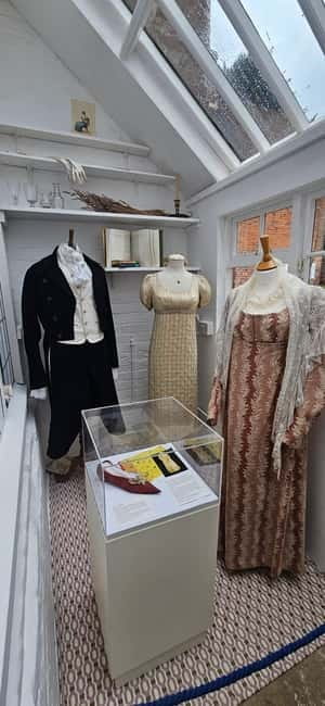 Southampton: Jane Austen's Birthplace & Winchester Day Tour - Why this tour works for Austen fans