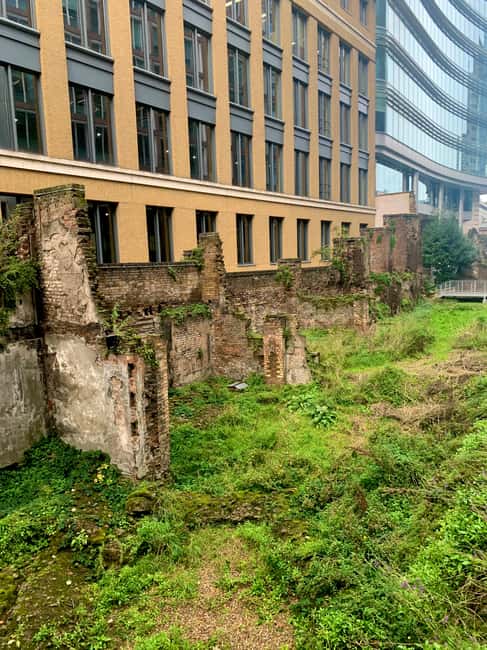 Southwark to Shoreditch Shakespeare Promenade - A proper pause at the Barbican Centre