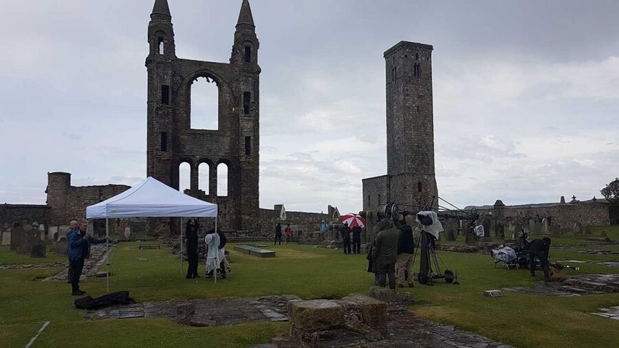 St Andrews: Guided Walking Tour, 12pm, 2pm daily - Starting at The Bothy in Church Square