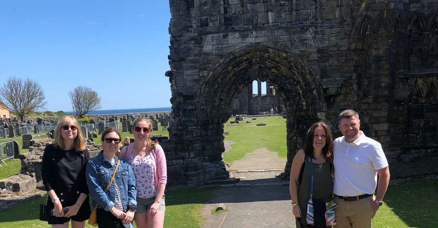 St Andrews: Private Dark Side Guided City Tour - Meeting At The Martyr’s Memorial