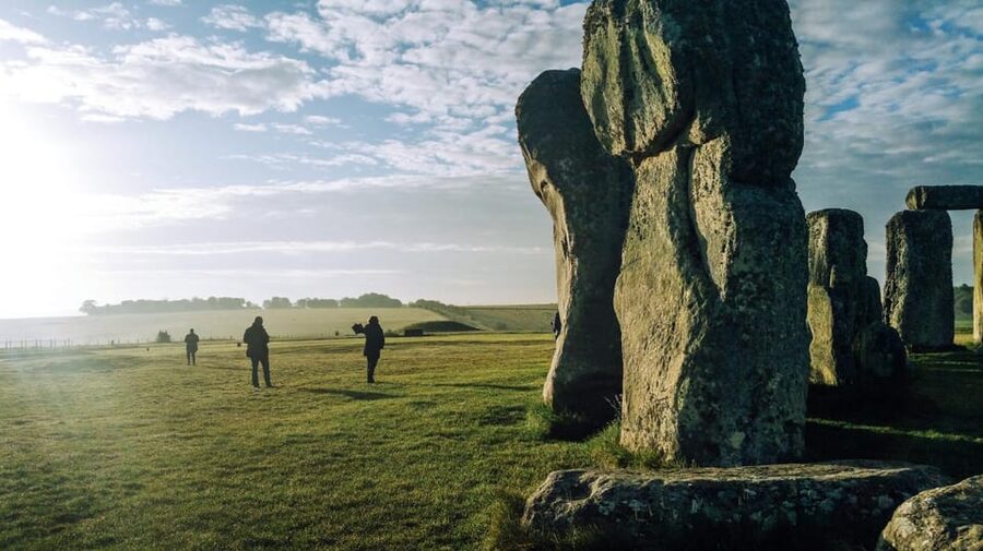 Stonehenge: App Guided Tour + Admission Included - Key points to know before you book