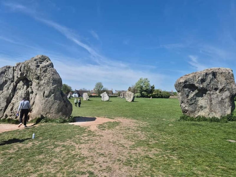 Stonehenge & Sacred Land Guided Driving Tour - Silbury Hill and the mystery of a man-made mound