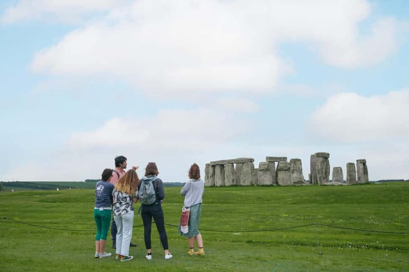 "Stonehenge & Secret England" Tour for 2-8 guests from Bath - Key things to know before booking